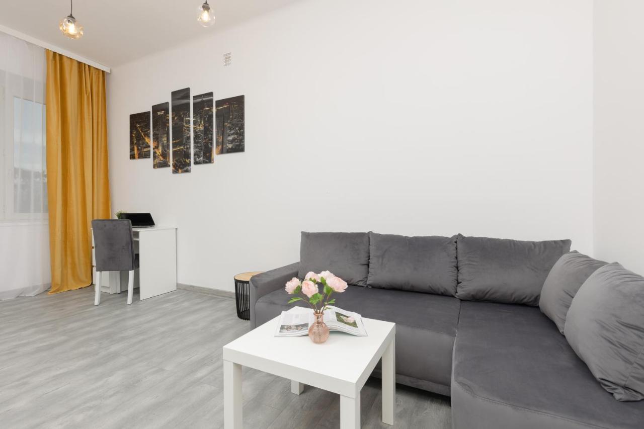 Metro Plac Wilsona Apartments Mickiewicza By Noclegi Renters Warsaw Luaran gambar