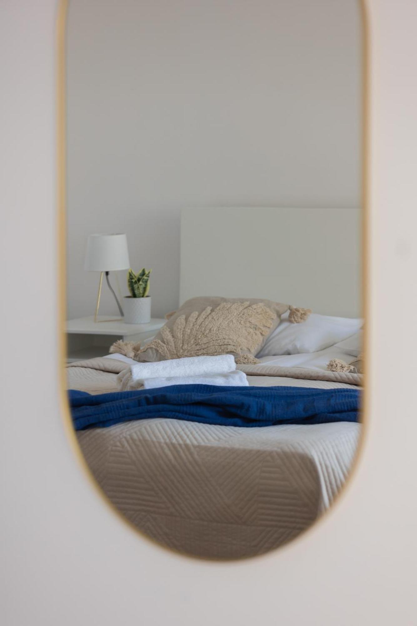 Metro Plac Wilsona Apartments Mickiewicza By Noclegi Renters Warsaw Luaran gambar